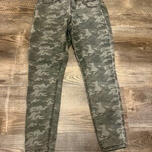 Maurice’s Camouflage Print Pants Size M-R